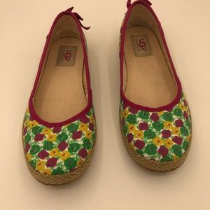 Ugg Kids Tassy floral pink flats size 4